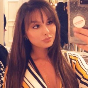 Meet your Posher, Julia